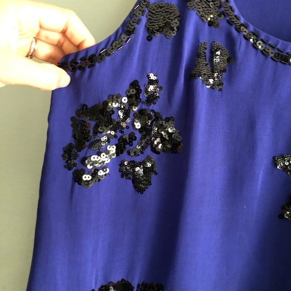 3/$20 People and black sequin sleeveless blouse - Picture 4 of 7